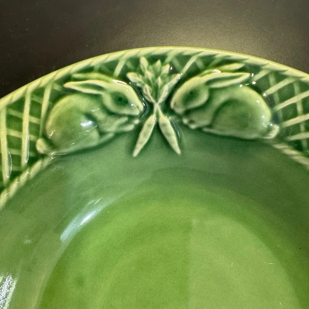 Bordallo Pinheiro Rabbit Cereal Bowl Home 7.5in Green Lattice Majolica Portugal